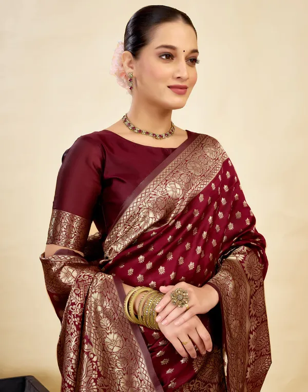 Maroon_Brocade_Saree_For_Women