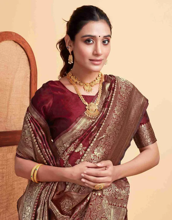 Maroon_Woven_Ethnic_Saree_For_Women