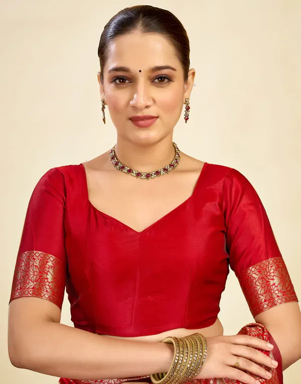 Red_Banarasi_Silk_Saree_For_Women