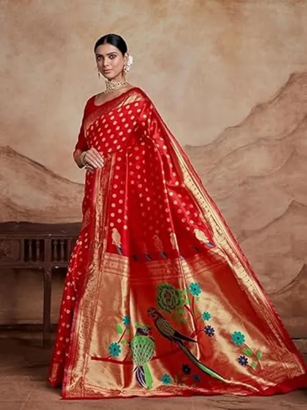Red_Woven_Saree_For_Women