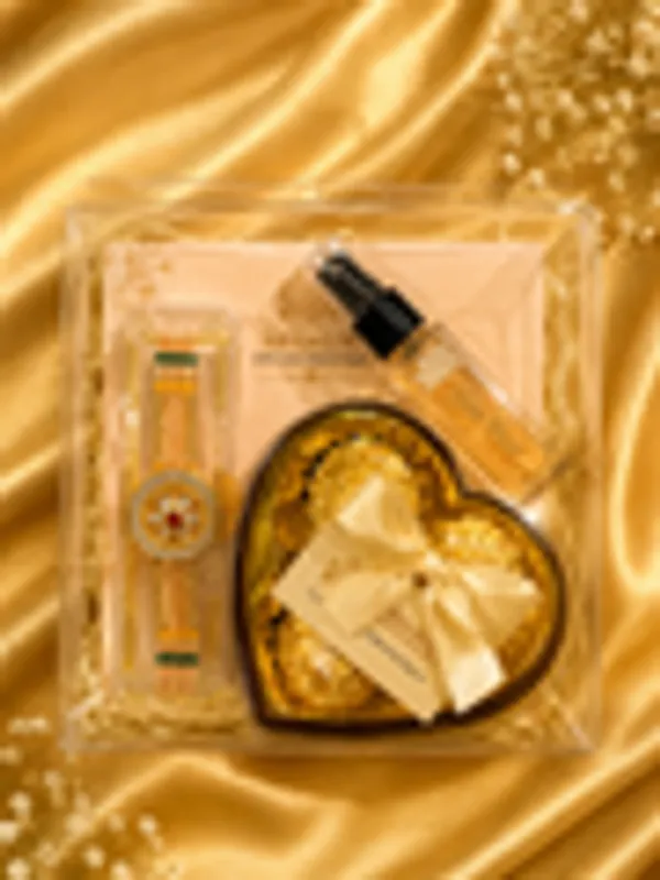 Shaalik_Rakhi_Essential_Hamper_Handmade_Rakhi_Chocolates_Perfume