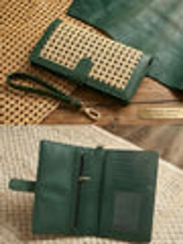 Kaveri_Rattan_Wallet_Handwoven_Panel_Vegan_Leather_Natural_Rattan