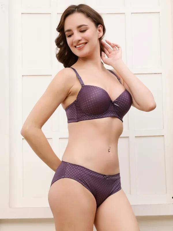 Pretty_Secret_Lingerie_Set