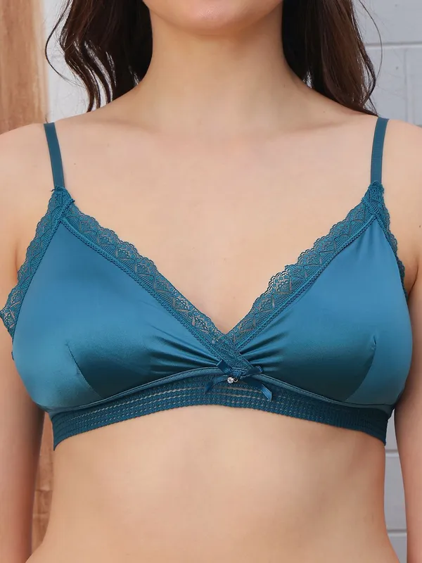 Pretty_Secret_Satin_Finish_Lightly_Padded_Honeymoon_Bra_Women_Plunge_Lightly_Padded_Bra_(Blue)