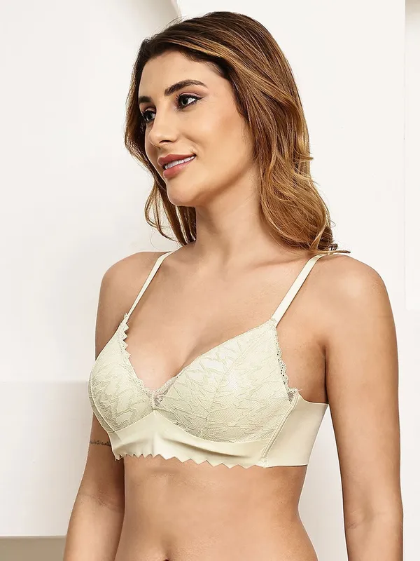 PrettySecret_Lightly_Padded_Non-Wired_Floral_Lace_Bralette_Bra