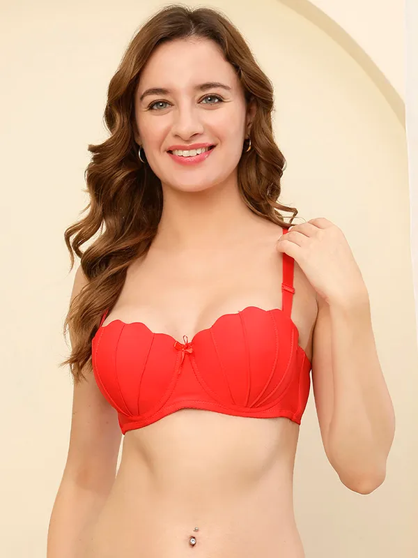 PrettySecret_Women_Underwire_Lighly_Padded_T-Shirt_Bra_With_Scalloped_Neckline.