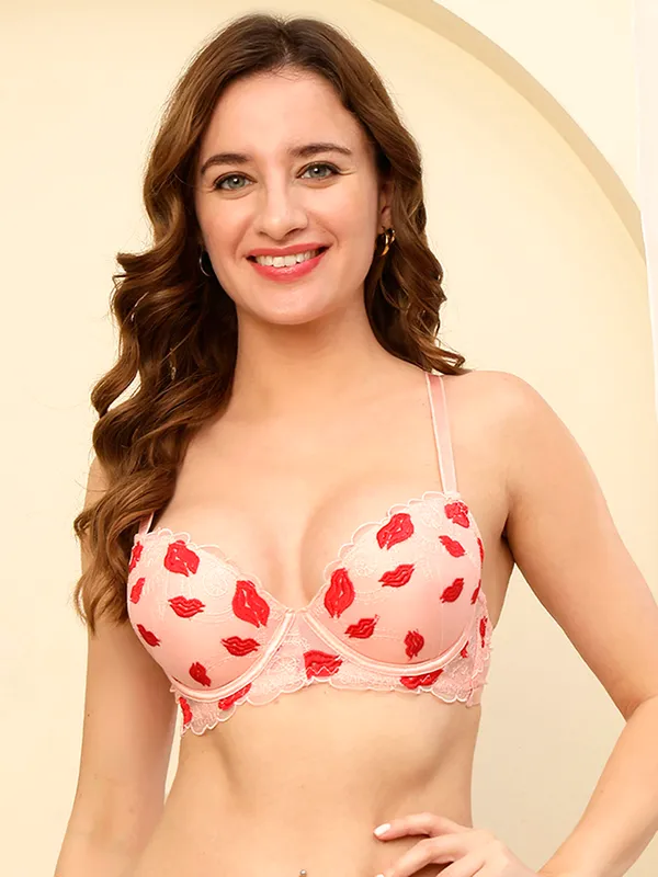 PrettySecret_Women_Underwire_Lighly_Push-up_Padded_T-Shirt_Bra_With_Embroidery_Lips_Work.