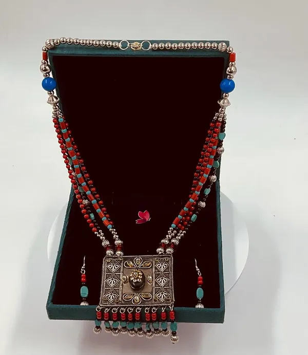 Multicolour_Beaded_Statement_Necklace_Set_for_Women