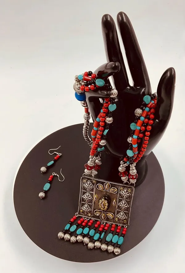 Multicolour_Beaded_Statement_Necklace_Set_for_Women