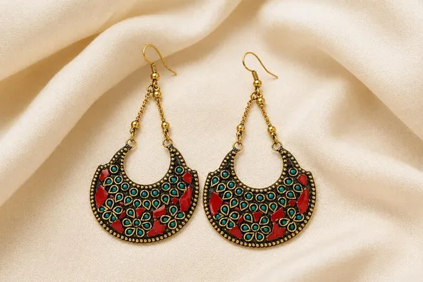 Multicolour_Embellished_Necklace_And_Earring_Set_for_Women