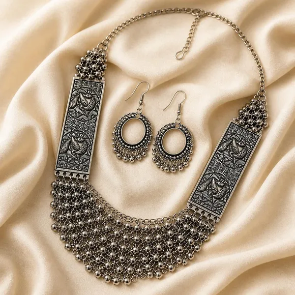 Silver_Tone_Oxidized_Statement_Necklace_Set_for_Women