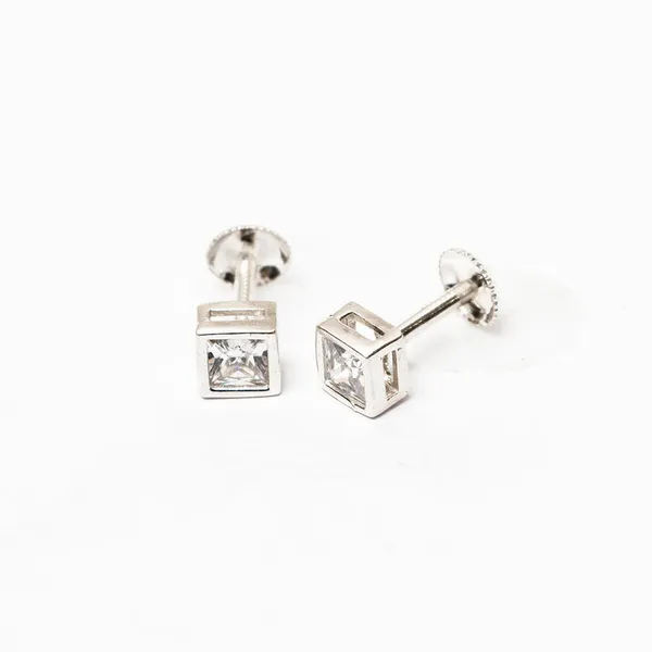 Silver_925_Zirconia_Square_Stud_Earrings_For_Women