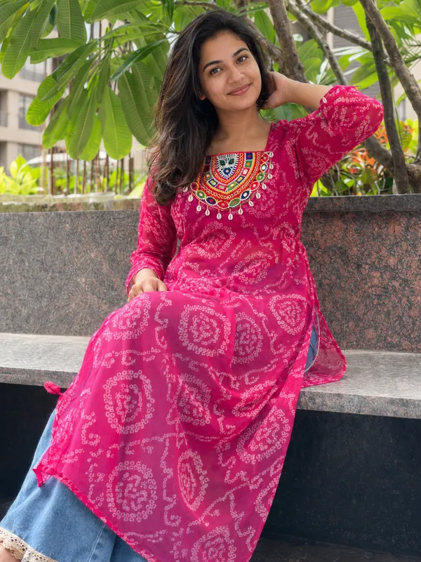 Bandhani_Print_Georgette_Kurti