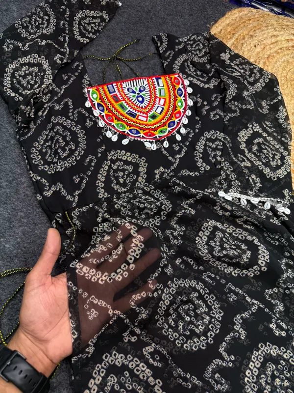 Black_Bandhani_Georgette_Kurti