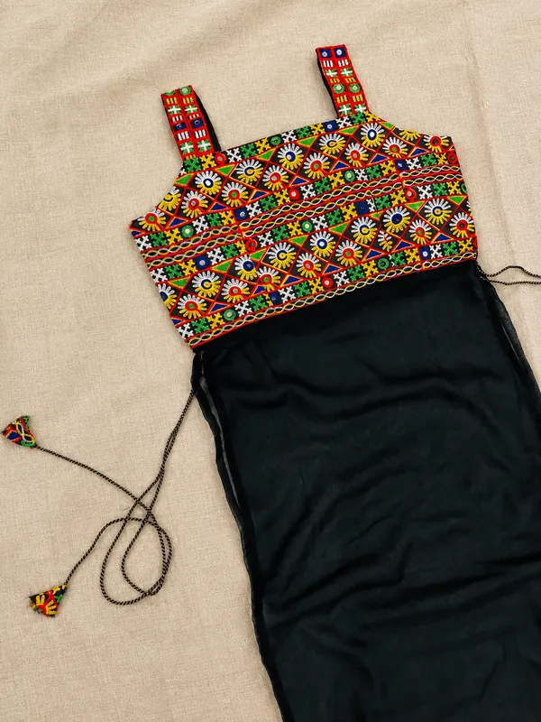 Black_Kutchi_Embroidered_Georgette_Kurti