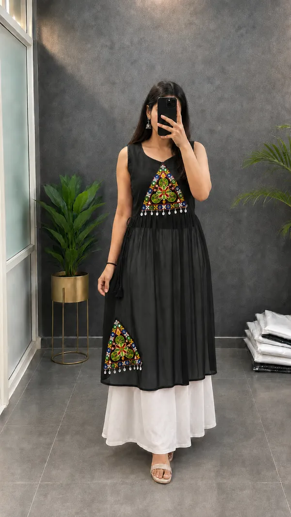 Black_Navratri_Kurti