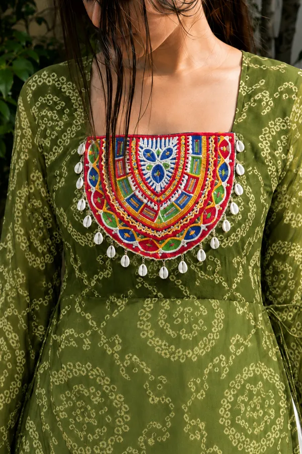 Mehendi_Green_Bandhani_Georgette_Kurti