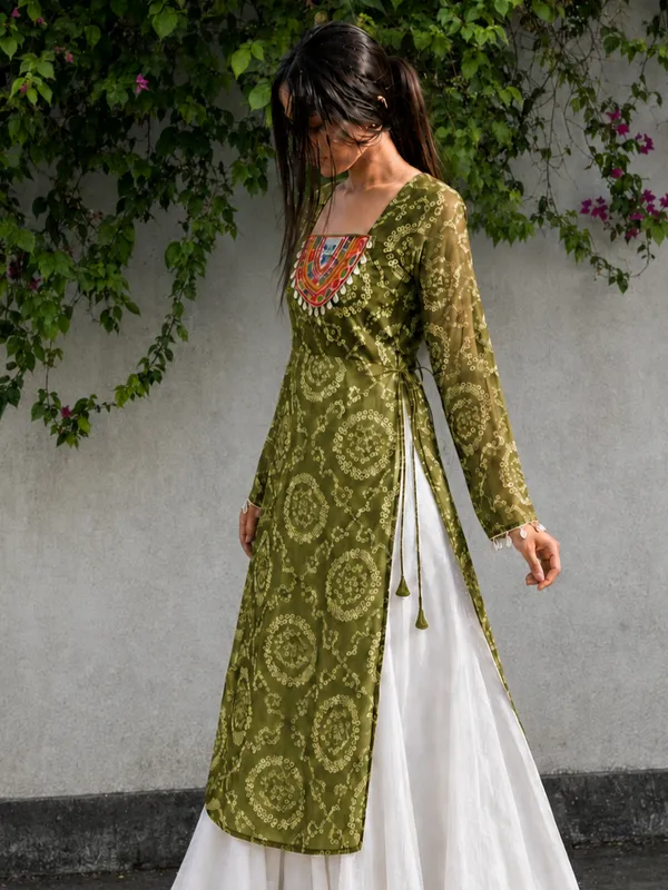 Mehendi_Green_Bandhani_Georgette_Kurti