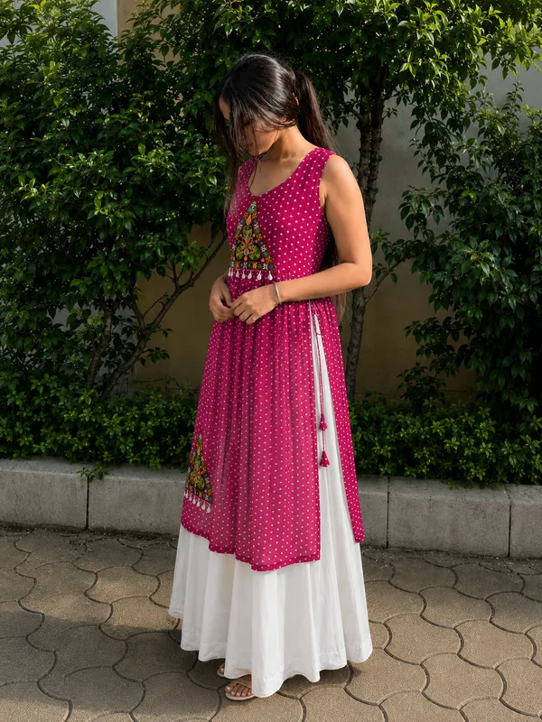 Pink_Elegant_Designer_Navratri_Kurti
