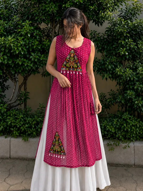 Pink_Elegant_Designer_Navratri_Kurti