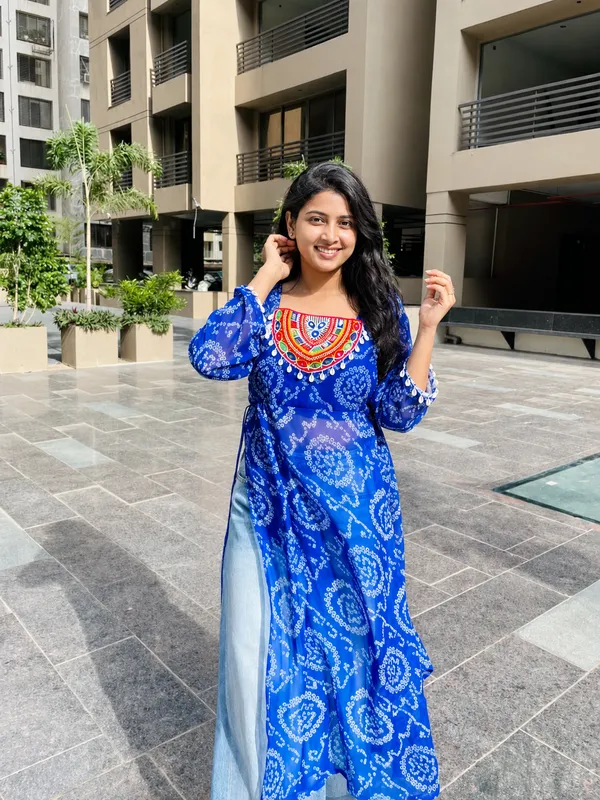 Royal_Blue_Bandhani_Georgette_Kurti