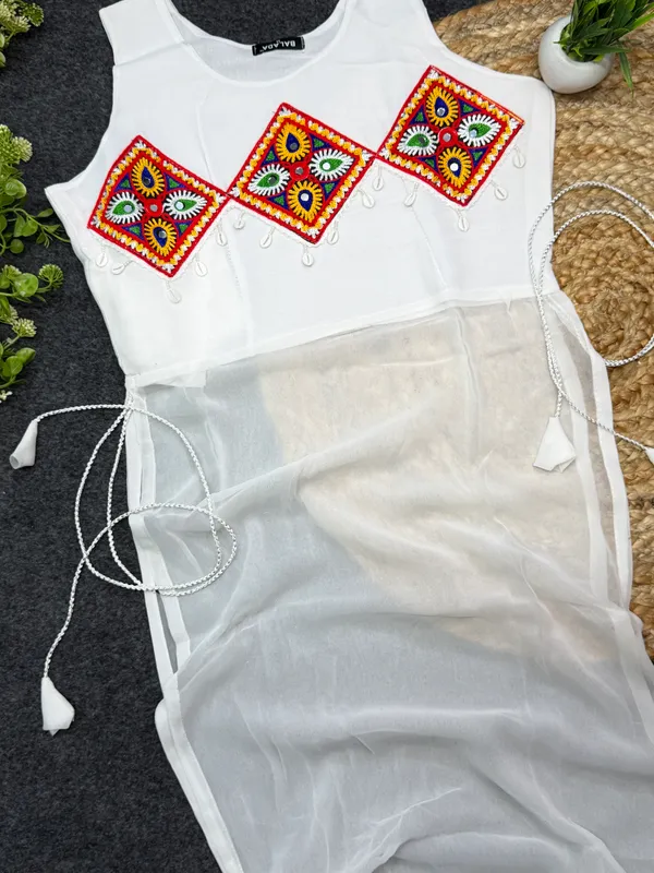 White_Embroidered_Georgette_Kurti