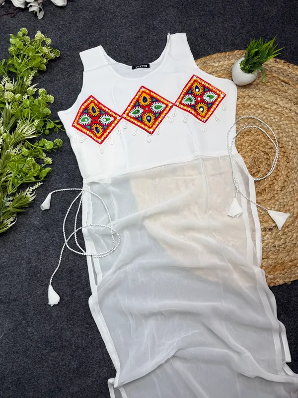 White_Embroidered_Georgette_Kurti
