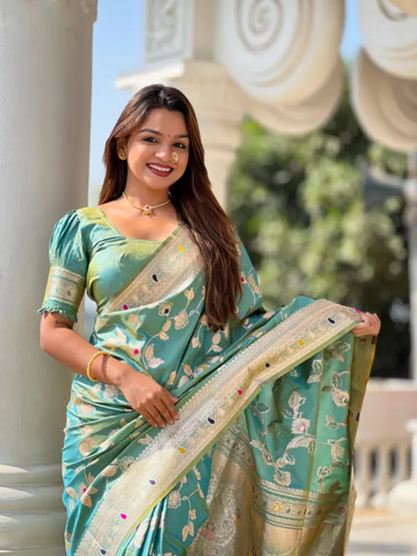 Catalog_Designer_Saree