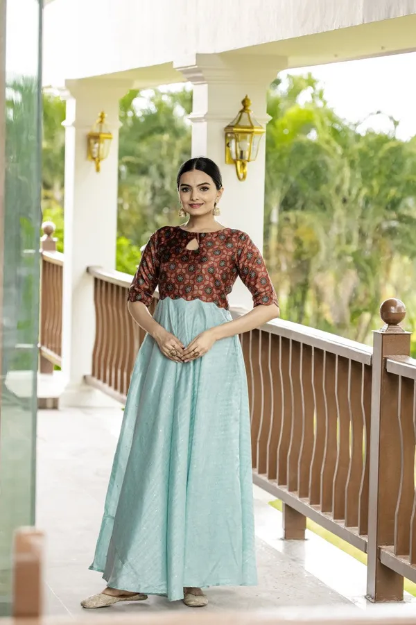 Ready_Made_Gowns