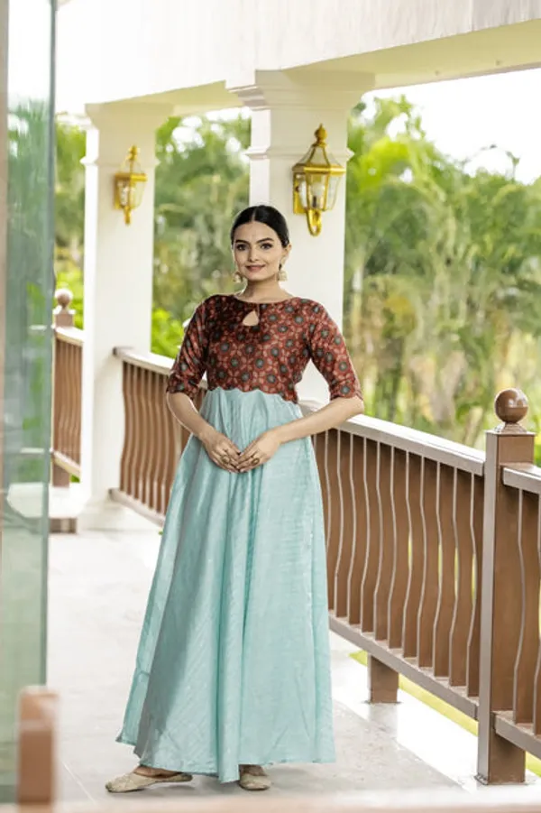 Ready_Made_Gowns