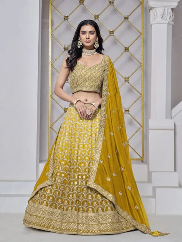 Latest_Semi_Stitched_Lehenga_Choli_With_Duppatta