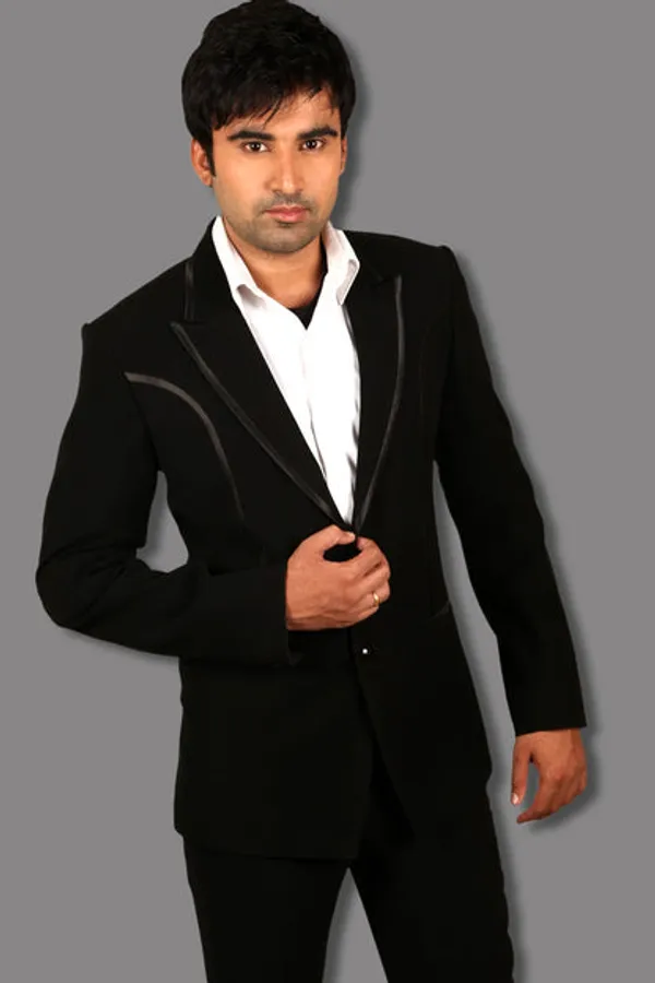 New_Designer_Wedding_Reception_Suit