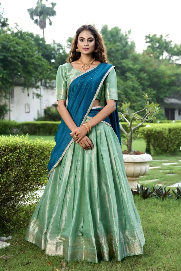 Latest_Semi_Stitched_Banarasi_Lehenga_Choli