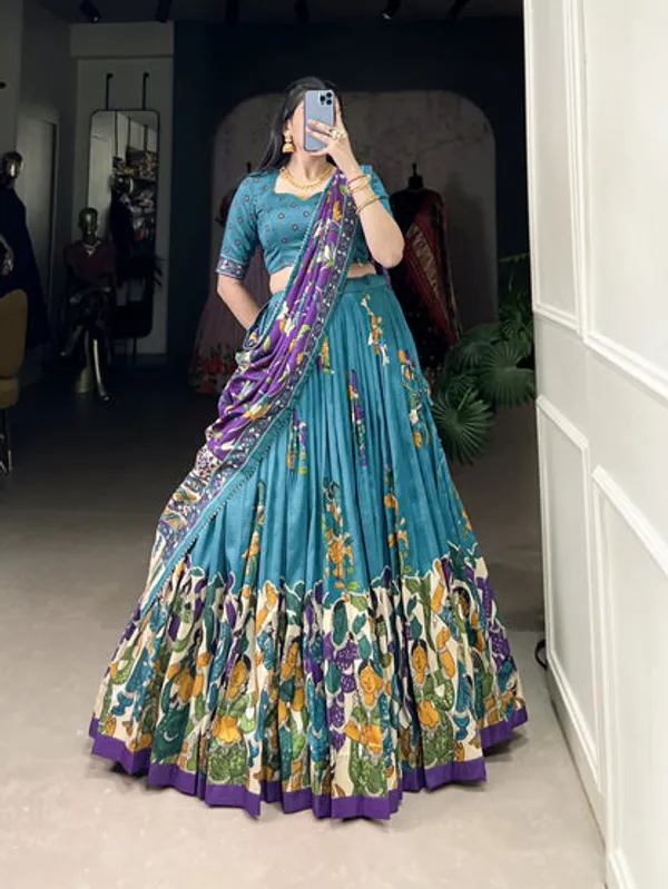 Latest_Semi_Stitched_Lehenga_Choli_With_Dupatta