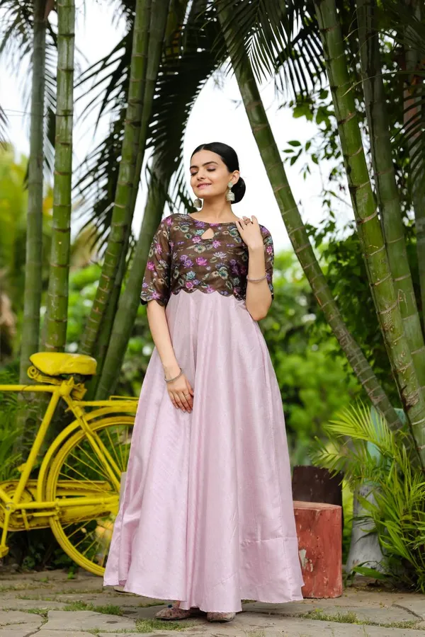 Ready_Made_Gowns