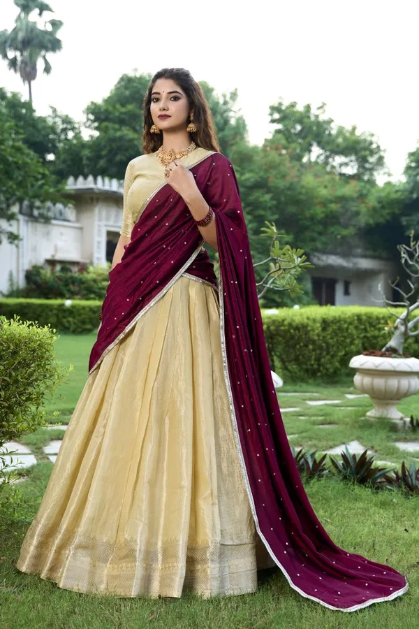 Latest_Semi_Stitched_Banarasi_Lehenga_Choli