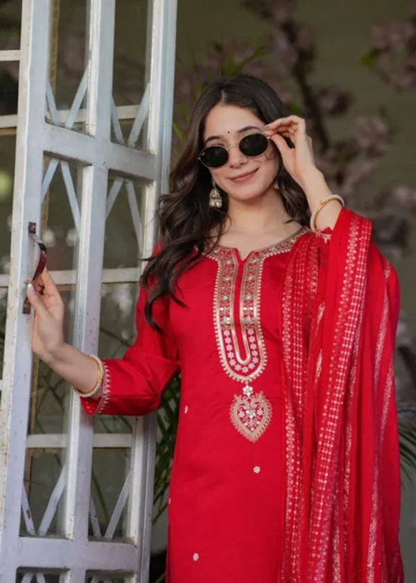 Latest_Readymade_Kurti_Set_With_Dupatta