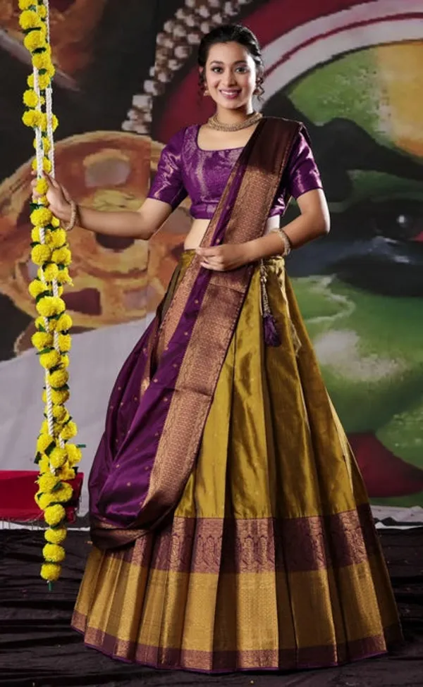 New_Semi_Stitiched_Banarasi_Lehenga_Choli