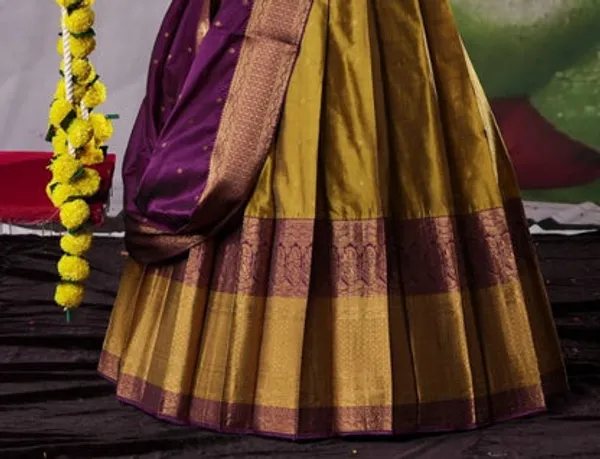 New_Semi_Stitiched_Banarasi_Lehenga_Choli