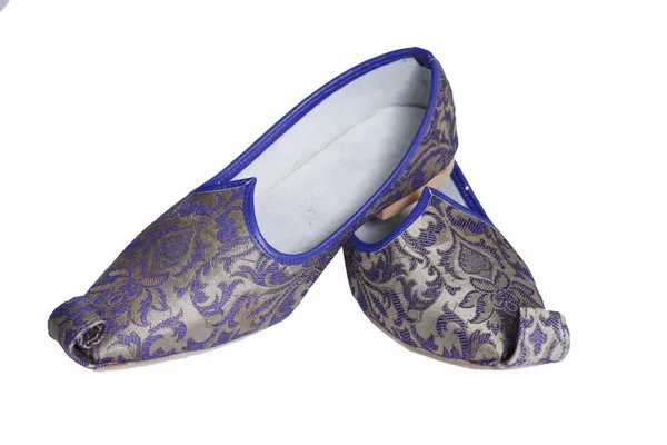 Sudarshan_Sherwani_Accessories_Mojari_Shoes