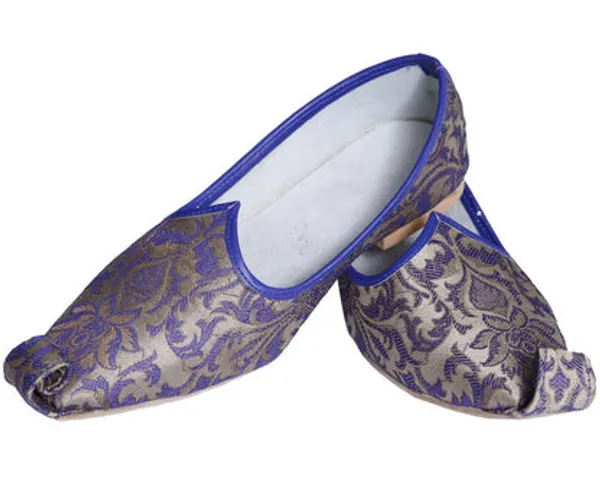 Sudarshan_Sherwani_Accessories_Mojari_Shoes