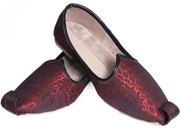Sudarshan_Sherwani_Accessories_Mojari_Shoes