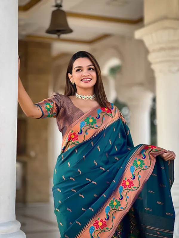 Catalog_Designer_Saree