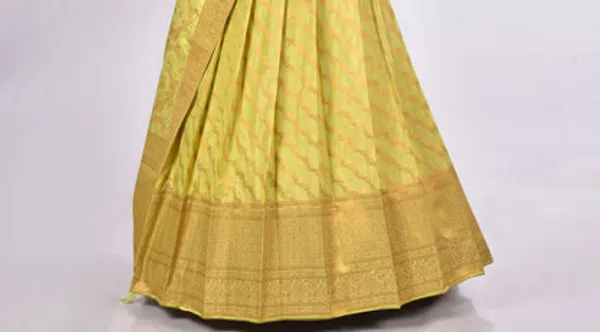 New_Semi_Stitiched_Banarasi_Lehenga_Choli
