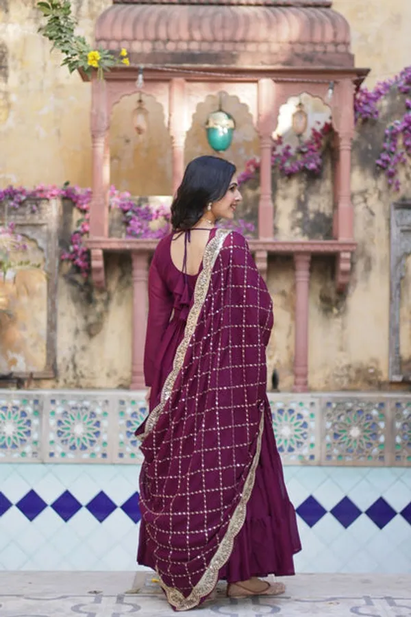 Latest_Readymade_Gowns