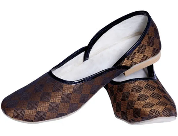Sudarshan_Sherwani_Accessories_Mojari_Shoes