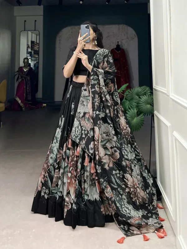 Latest_Semi_Stitched_Netted_Lehenga_Choli
