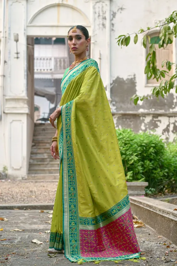 Catalog_Designer_Saree