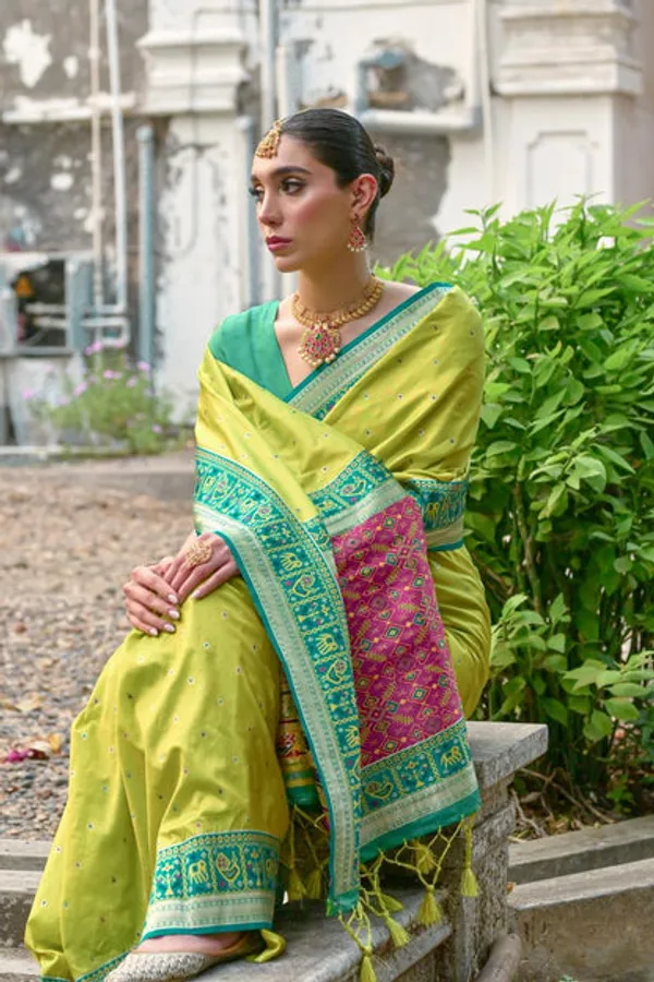 Catalog_Designer_Saree
