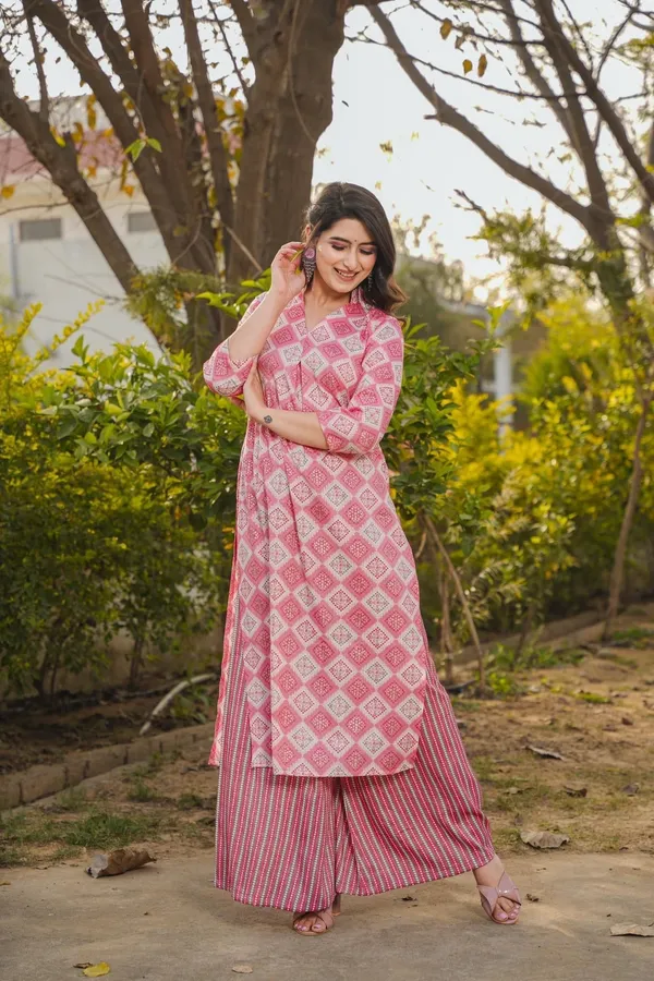 Latest_Designer_Readymade_Kurti